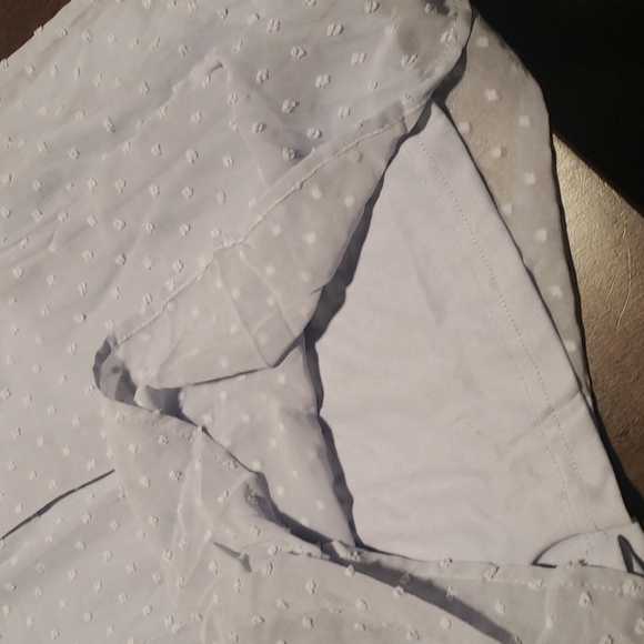 ♥️New boutique swiss dot flutter sleeve top - Picture 13 of 14